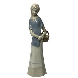Royal Coronet Lady With Shawl Carrying Basket Porcelain Figurine 8.5" Tall